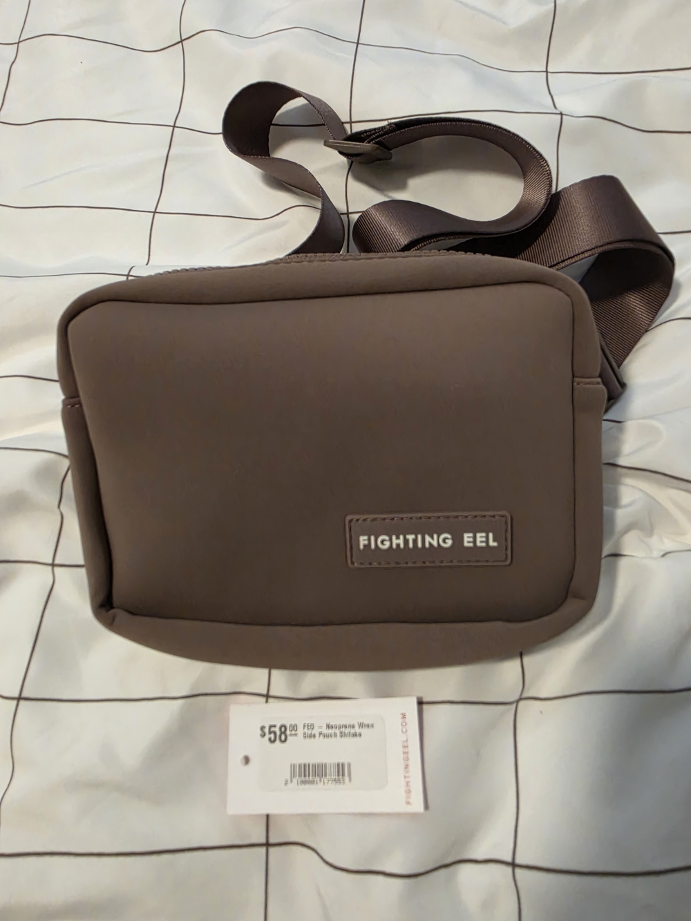 Fighting Eel Wren Side Pouch